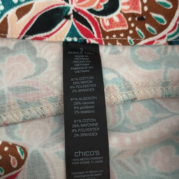 CHICO’s SO SLIMMING Medallion Girlfriend Paisley Print Pants Size 3T (16 Tall) - Picture 9 of 9